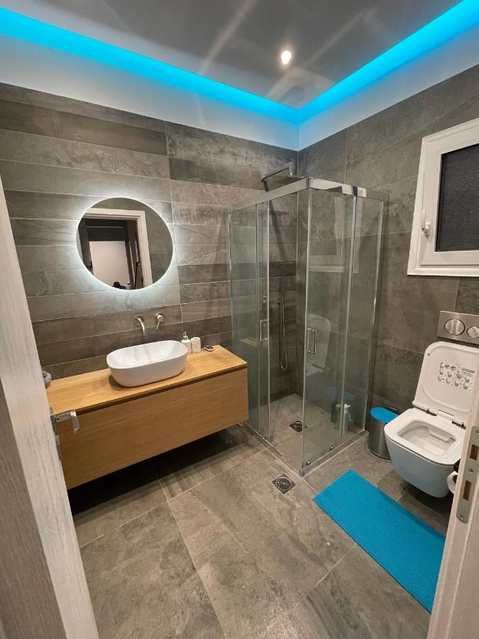 Luxury 3 Bedroom Apartment In Kiato Center エクステリア 写真